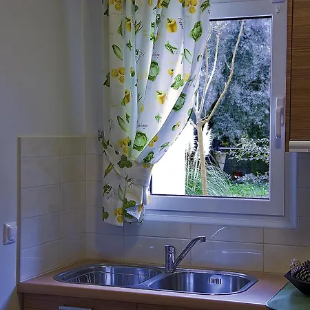 Anthias Garden Apartment Frinion Room photo