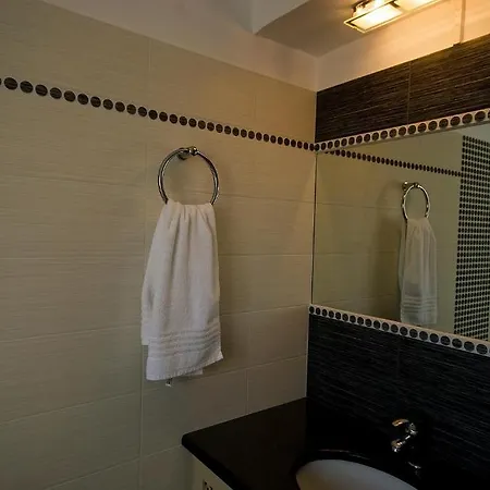 Anthias Garden Apartment Frinion Room photo