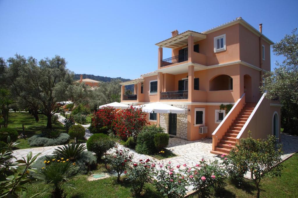 Anthias Garden Apartment Frínion